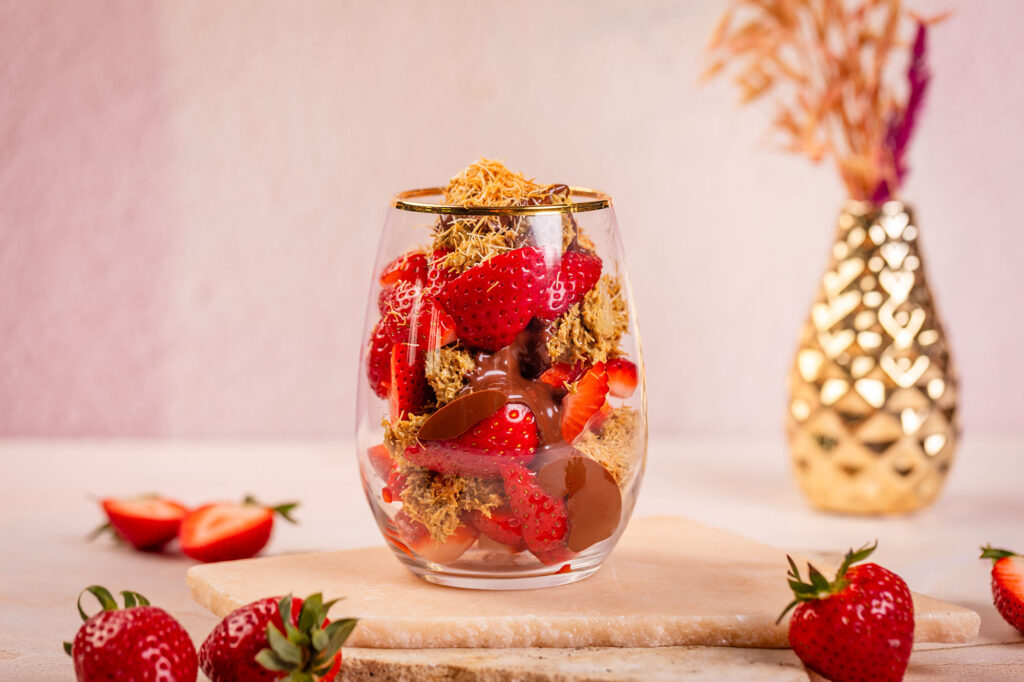 Dubai Chocolate Strawberry Cup